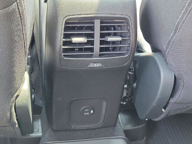 Certified 2022 Ford Escape SE w/ Cold Weather Package AWD/4WD image 18