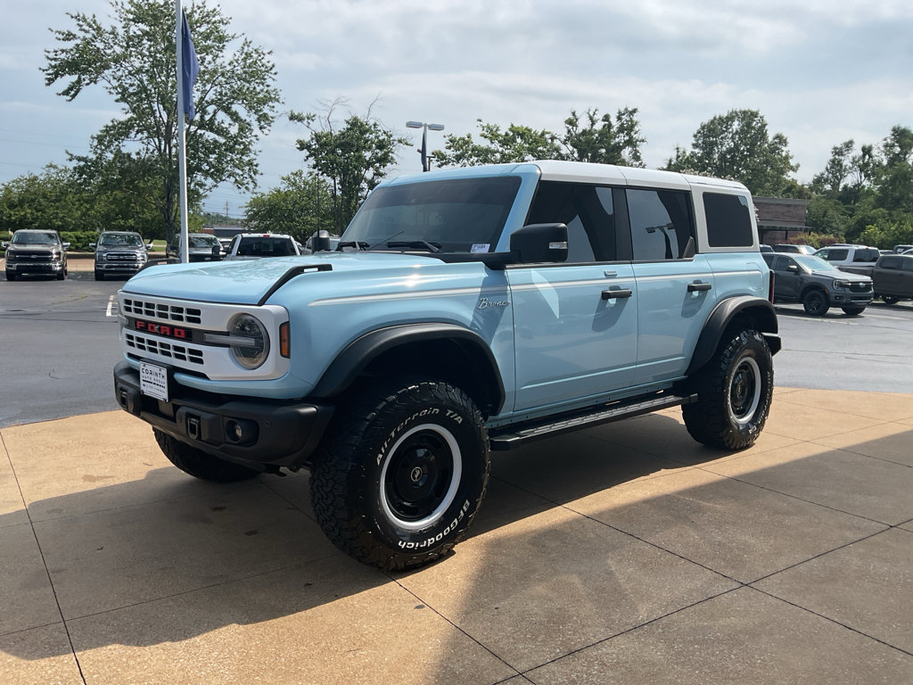 Certified 2023 Ford Bronco Heritage Edition AWD/4WD image 3