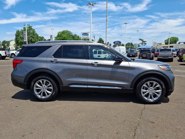 Certified 2021 Ford Explorer Limited w/ Equipment Group 301A AWD/4WD image 7