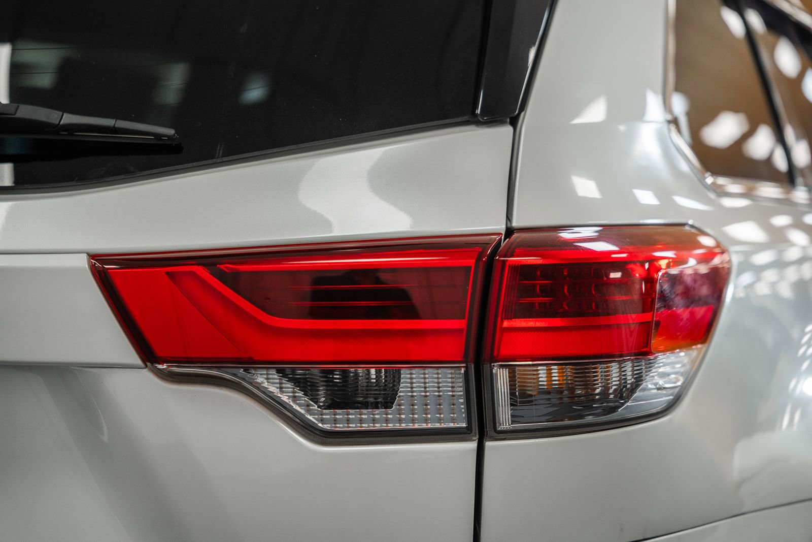 Used 2017 Toyota Highlander Plus w/ Protection Package #3 AWD/4WD image 7