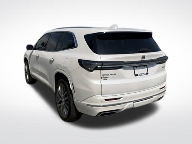 Used 2025 Buick Enclave Avenir w/ Trailering Package, 5000 lbs. FWD image 7