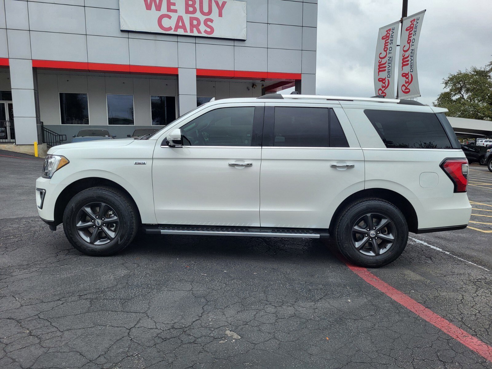 Certified 2021 Ford Expedition Limited image 2