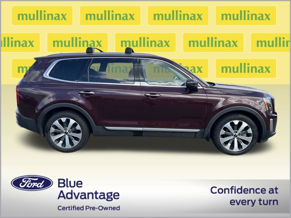 Used 2022 Kia Telluride S image 2