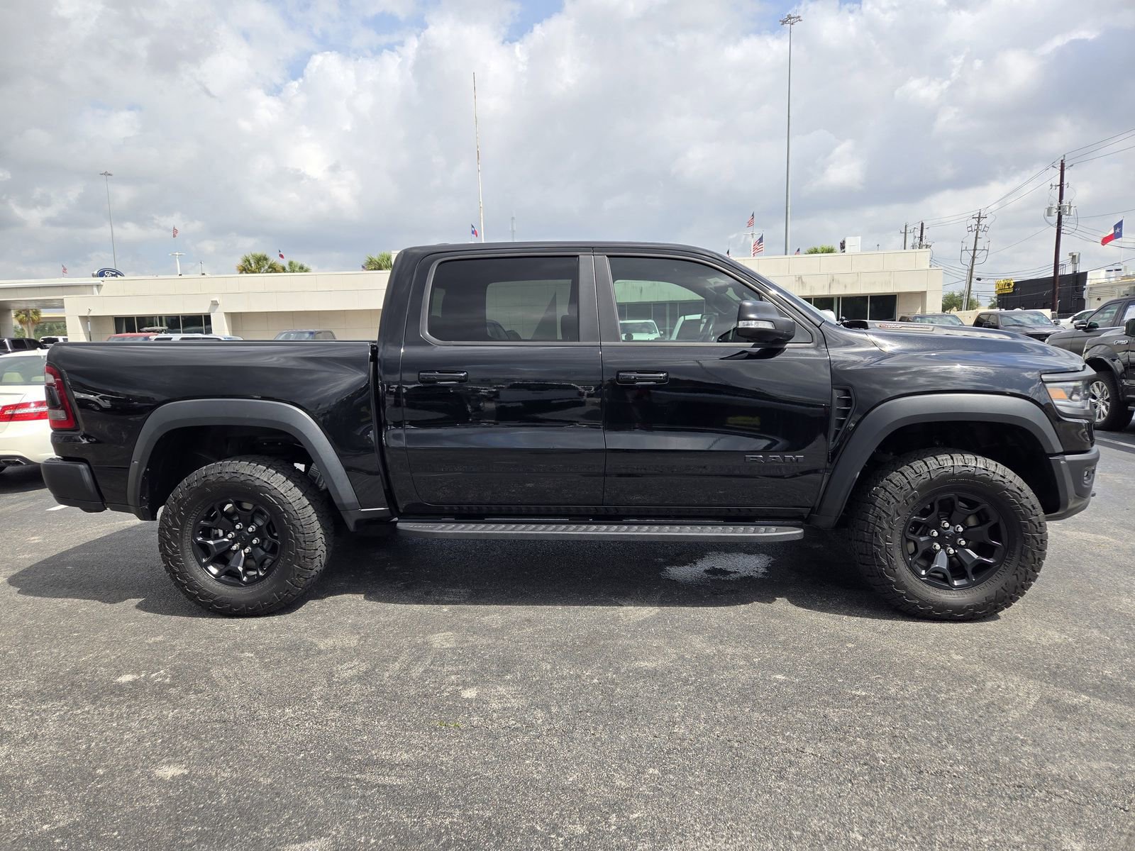 Used 2022 RAM 1500 TRX w/ TRX Level 2 Equipment Group AWD/4WD image 4