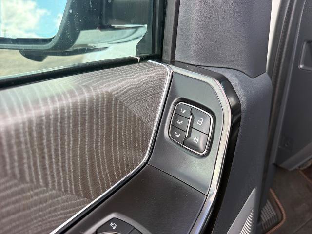 Certified 2022 Ford F150 Platinum w/ Equipment Group 701A High AWD/4WD image 18