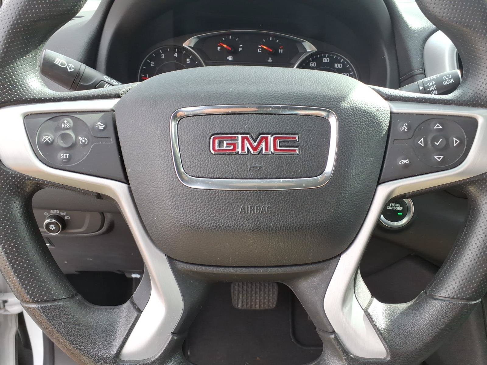 Used 2024 GMC Terrain SLE w/ Driver Convenience Package FWD image 16