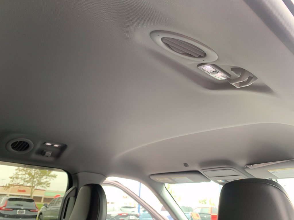 Certified 2021 Ford Explorer XLT w/ Equipment Group 202A AWD/4WD image 29