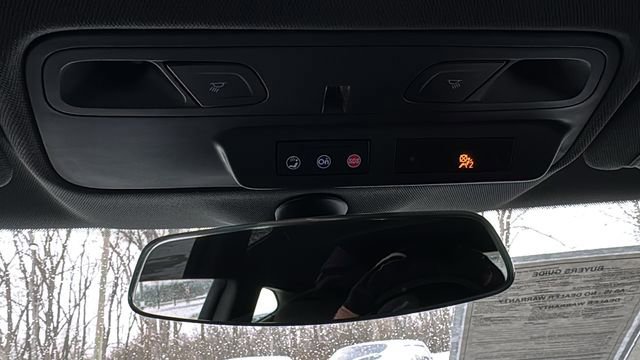 Used 2021 Chevrolet Camaro SS image 21