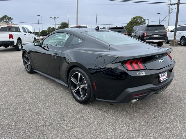 Certified 2025 Ford Mustang Coupe image 5