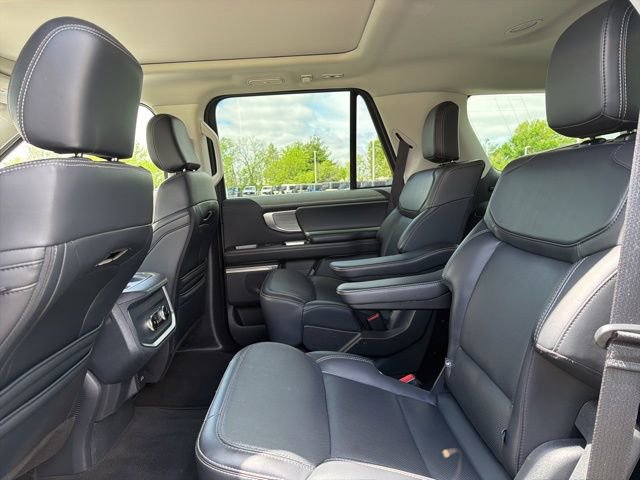 Certified 2025 Ford Expedition Platinum AWD/4WD image 23