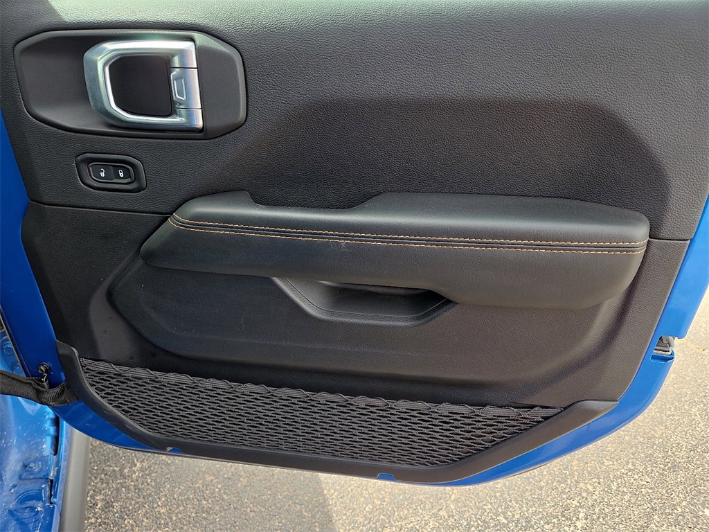 Used 2024 Jeep Gladiator Sport image 14