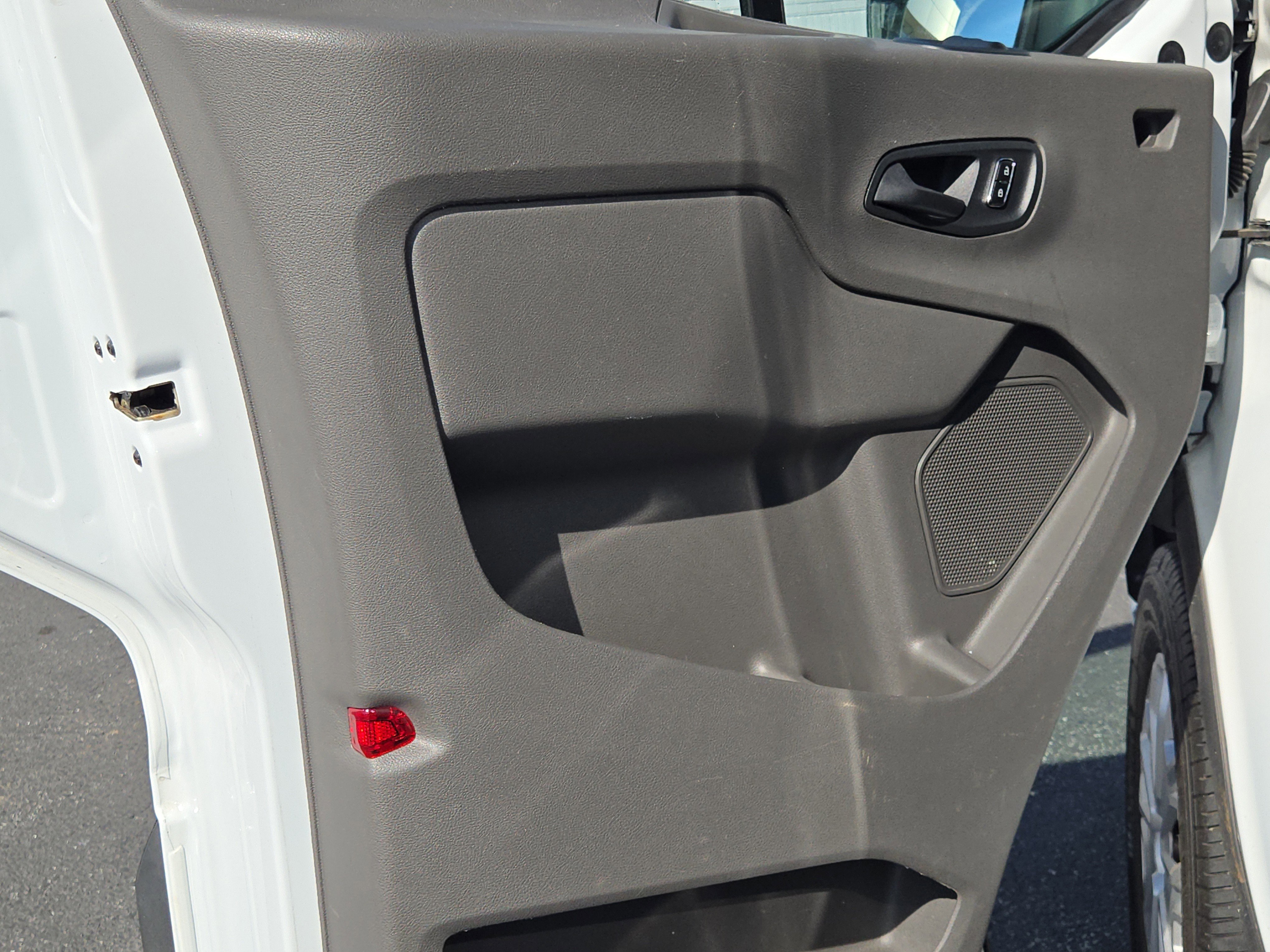 Certified 2023 Ford Transit 350 XLT image 23