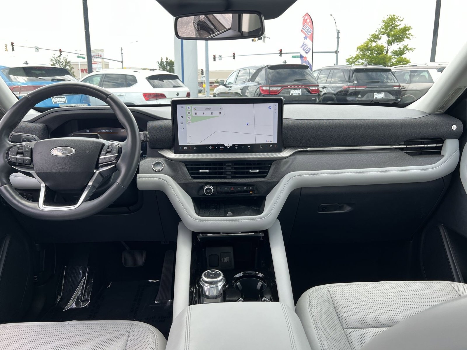 Certified 2025 Ford Explorer Platinum w/ LUX Leather Package AWD/4WD image 31