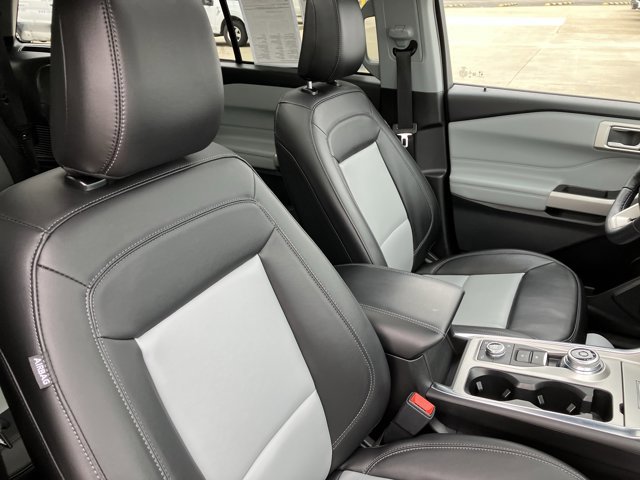 Certified 2023 Ford Explorer XLT w/ Equipment Group 202A image 37