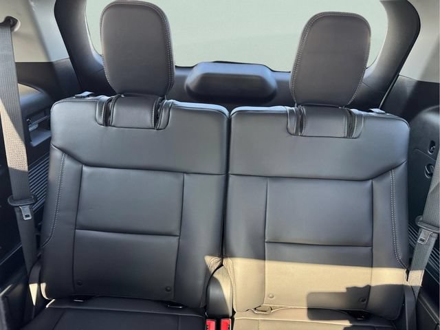 Certified 2023 Ford Explorer XLT w/ Equipment Group 202A AWD/4WD image 13