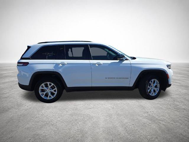 Used 2023 Jeep Grand Cherokee Limited AWD/4WD image 9