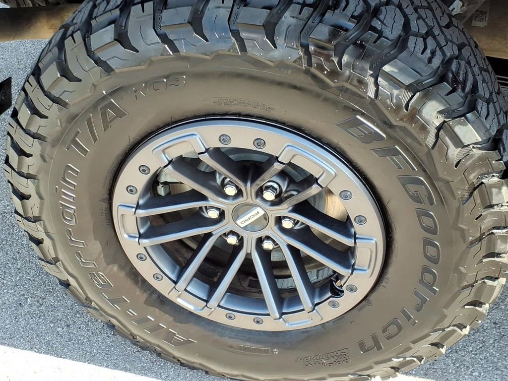 Certified 2020 Ford F150 Raptor w/ Equipment Group 802A Luxury AWD/4WD image 8