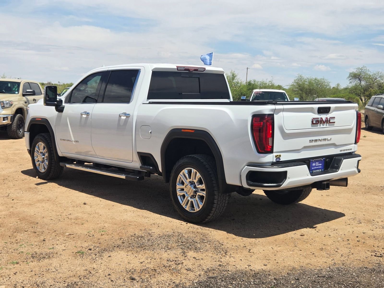Used 2020 GMC Sierra 2500 Denali w/ Denali Ultimate Package AWD/4WD image 8