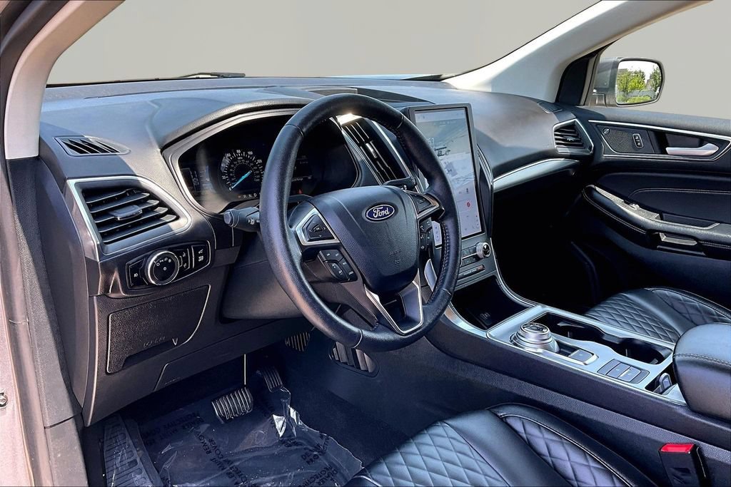 Certified 2024 Ford Edge Titanium AWD/4WD image 14