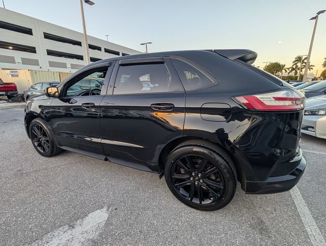 Certified 2020 Ford Edge ST-Line w/ Class II Trailer Tow Package image 2