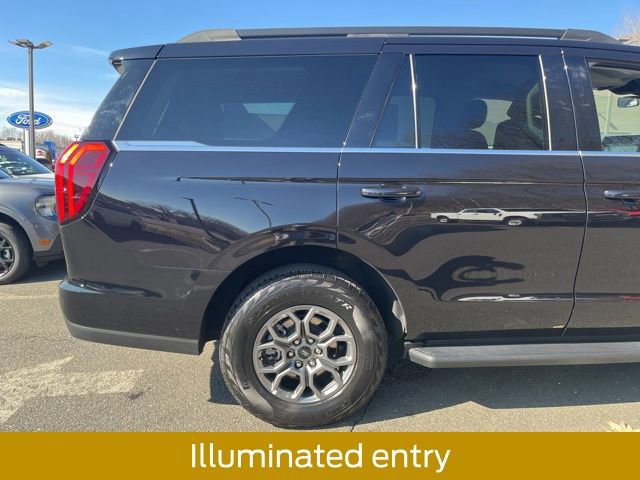 Certified 2025 Ford Expedition Active image 5