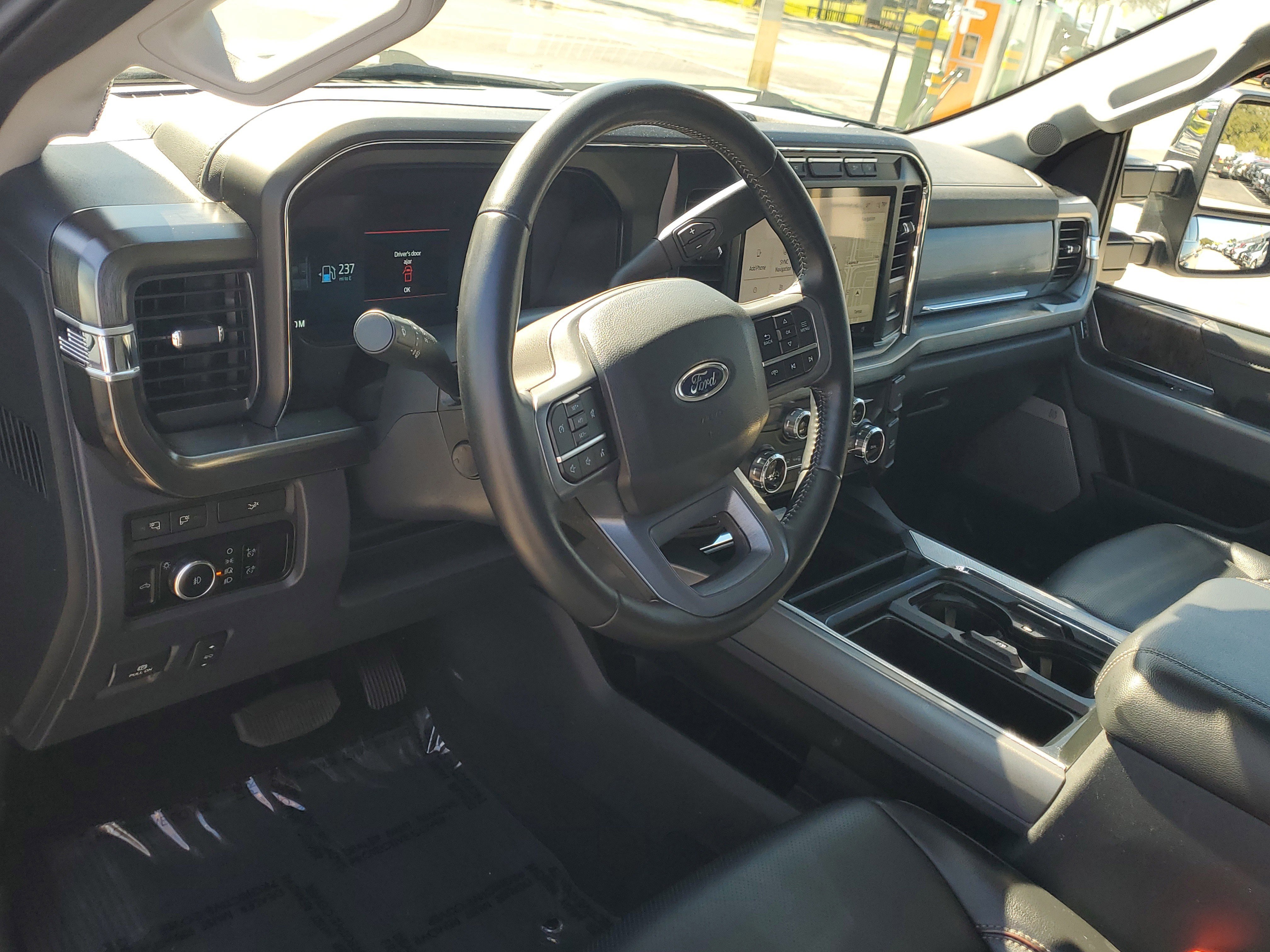 Certified 2024 Ford F250 Lariat w/ Chrome Package image 21