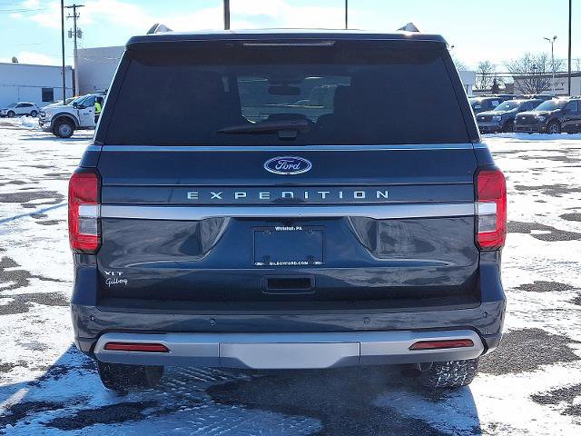Certified 2022 Ford Expedition XLT image 3