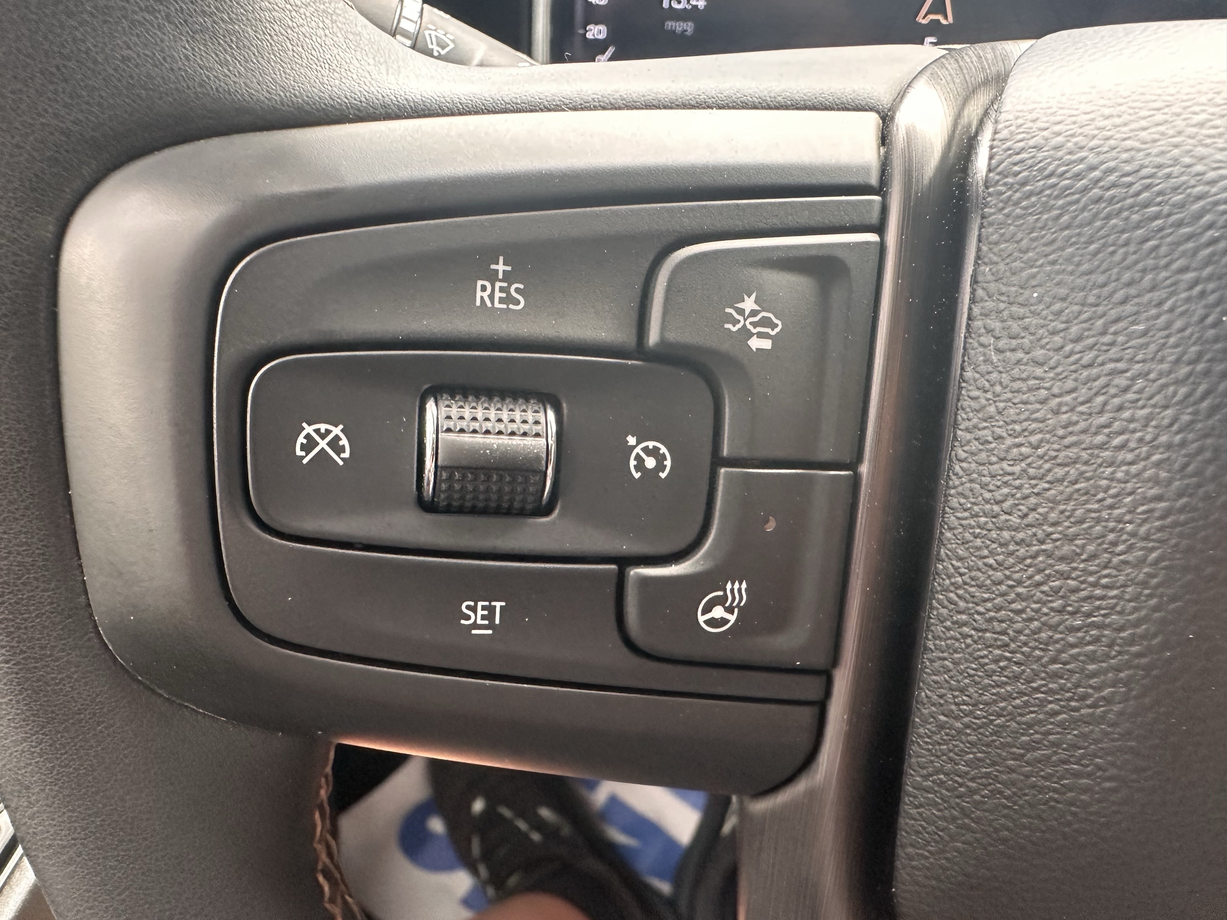 Used 2024 GMC Sierra 2500 AT4 w/ AT4 Premium Plus Package AWD/4WD image 23