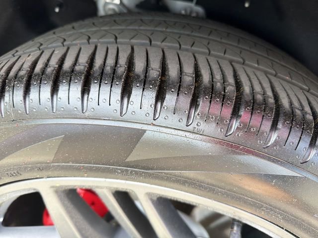 Certified 2025 Ford Explorer ST image 30