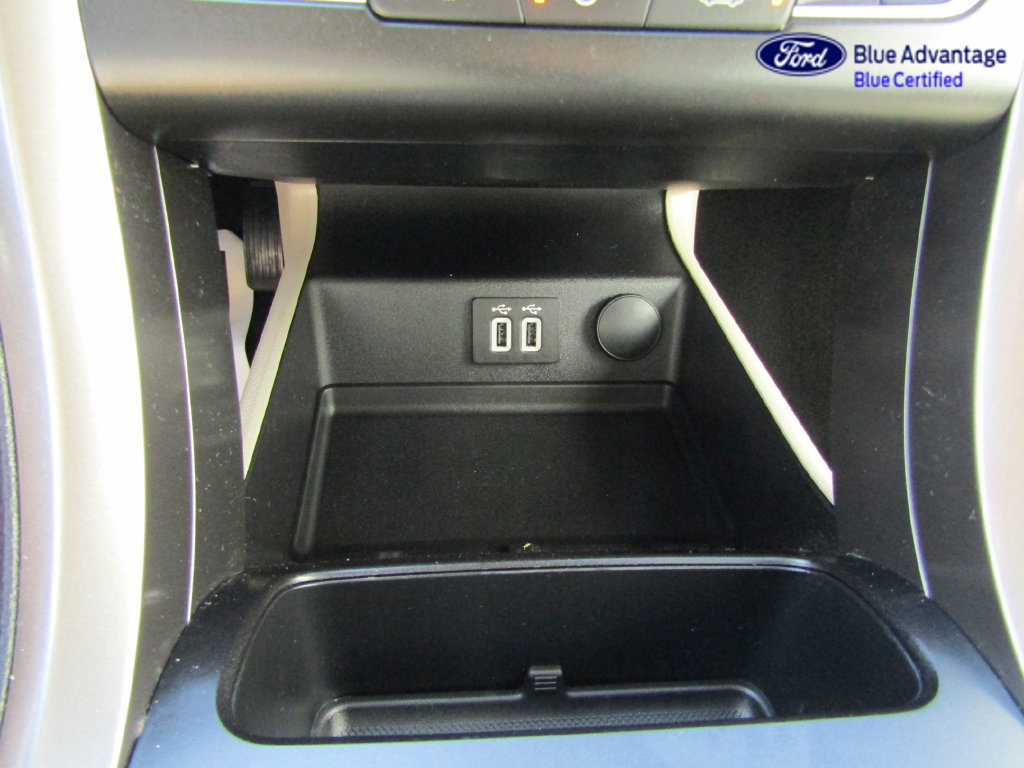 Certified 2019 Ford Fusion SE FWD image 39