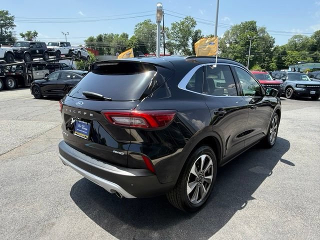 Certified 2023 Ford Escape Platinum w/ Premium Technology Package AWD/4WD image 9