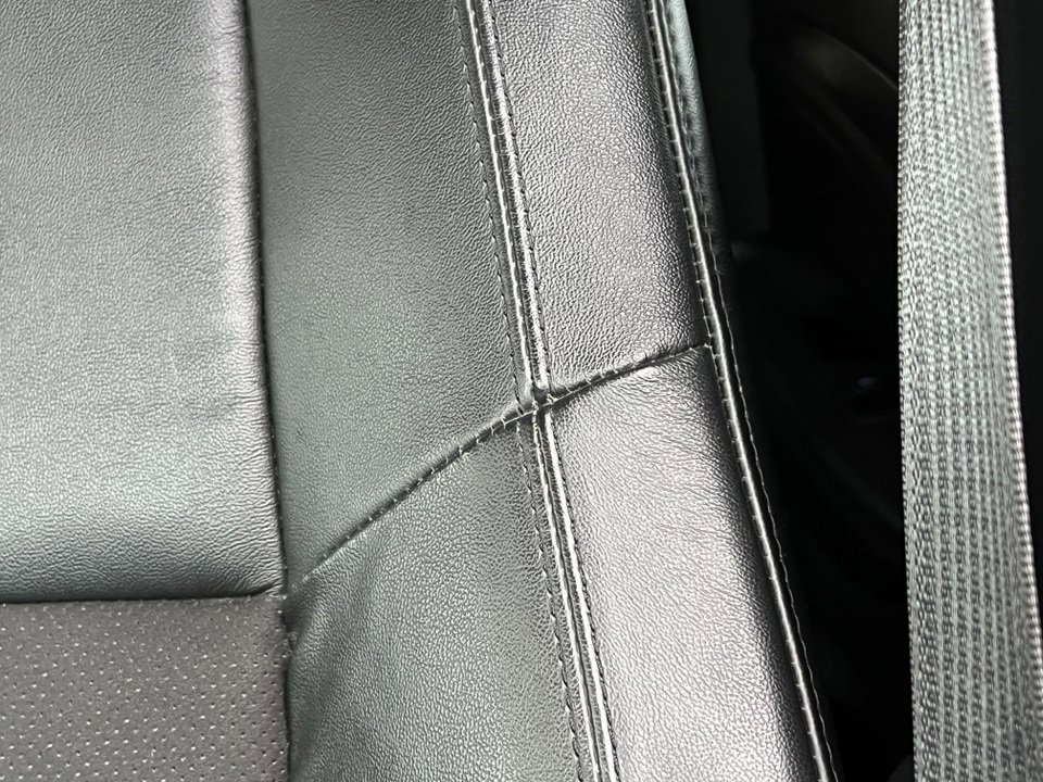 Used 2022 Jeep Grand Cherokee Laredo X image 13