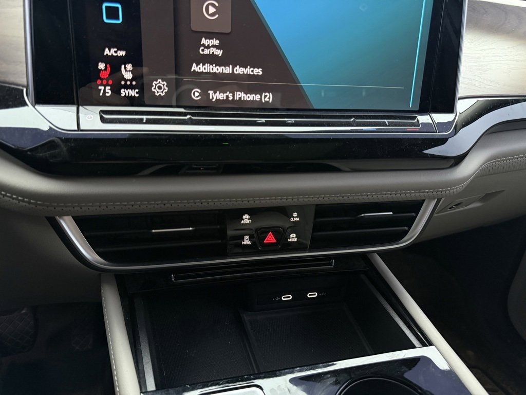 Used 2024 Volkswagen Atlas SE image 18