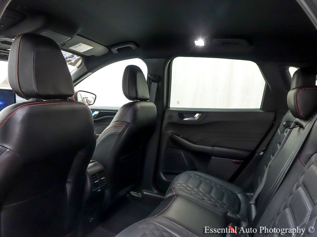 Certified 2023 Ford Escape ST-Line Elite w/ Premium Technology Package AWD/4WD image 12