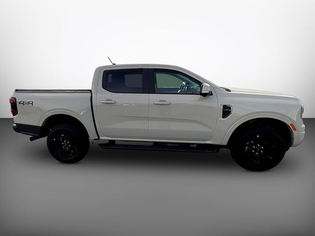 Certified 2025 Ford Ranger Lariat w/ Black Appearance Package AWD/4WD image 4