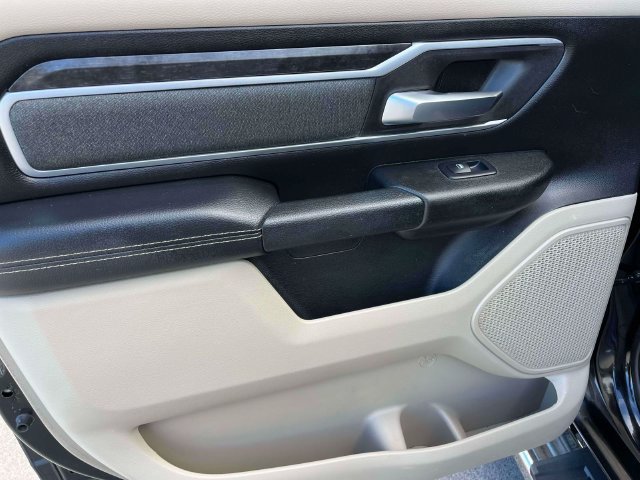 Used 2020 RAM 1500 Big Horn AWD/4WD image 18
