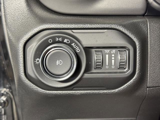 Used 2022 Jeep Wrangler Sport S image 24