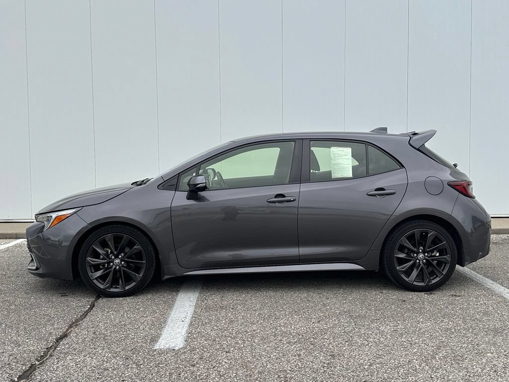 Used 2023 Toyota Corolla XSE FWD image 3