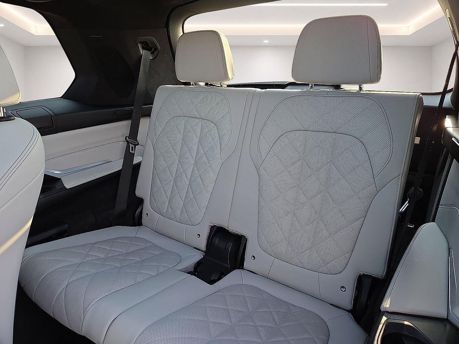Used 2024 BMW X7 xDrive40i AWD/4WD image 10