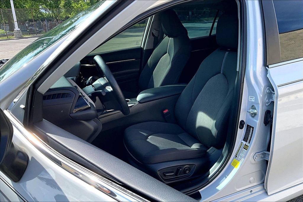 Used 2024 Toyota Camry LE w/ Convenience Package FWD image 24