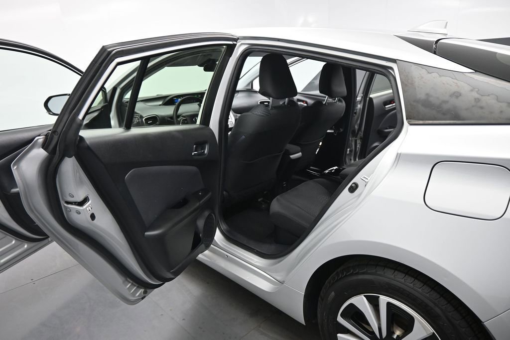 Used 2018 Toyota Prius Prime Plus w/ Carpet Mat Package FWD image 16