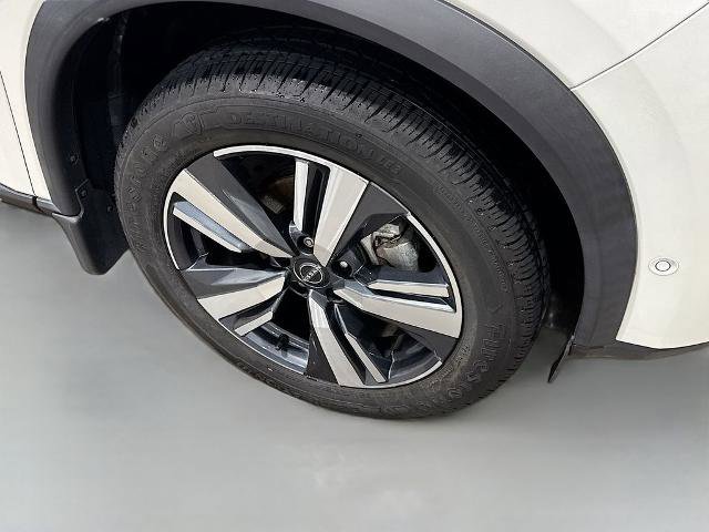 Used 2023 Nissan Rogue SL w/ SL Premium Package image 22