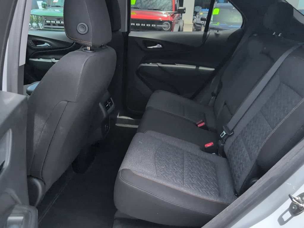 Used 2024 Chevrolet Equinox LT FWD image 11