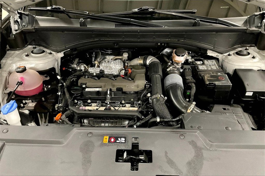 Used 2025 Hyundai Santa Fe SEL image 12