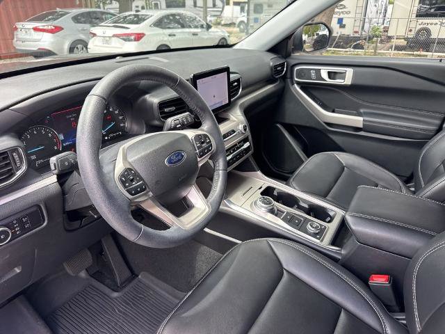 Certified 2023 Ford Explorer XLT w/ Equipment Group 202A AWD/4WD image 9