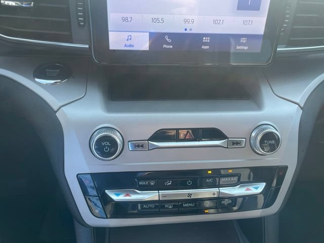 Certified 2024 Ford Explorer XLT AWD/4WD image 12