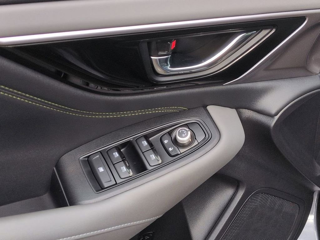 Used 2025 Subaru Outback Onyx Edition AWD/4WD image 10