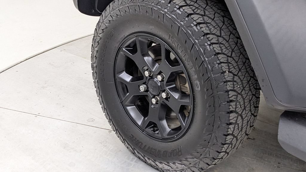 Used 2021 Jeep Wrangler Sport AWD/4WD image 4