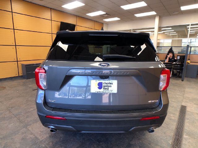 Certified 2022 Ford Explorer XLT w/ Equipment Group 202A AWD/4WD image 6