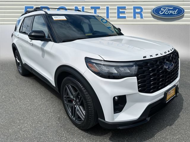 Certified 2025 Ford Explorer ST AWD/4WD image 8